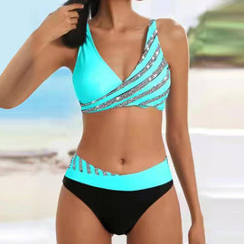 Neuer Bikini mit Split-Print