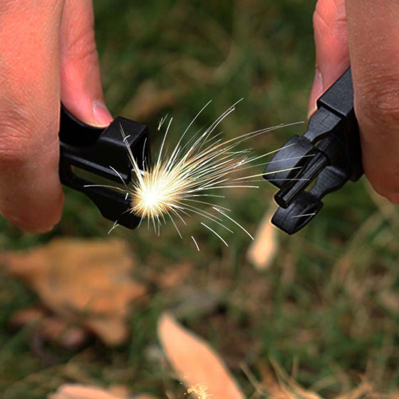 Multifunktionales Überlebensarmband aus Paracord