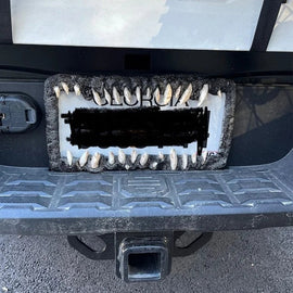 Lustige Nummernschilddekorationen