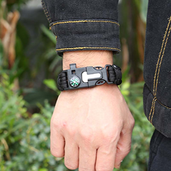 Multifunktionales Überlebensarmband aus Paracord