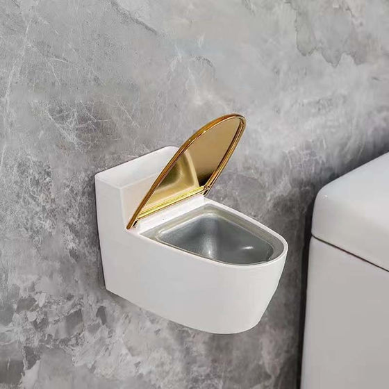 Kreative Aschenbecher-Toilettenform