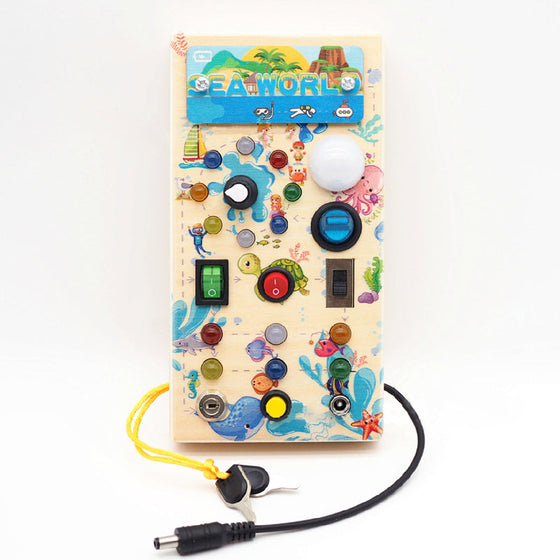 Beschäftigungsbrett für Kleinkinder