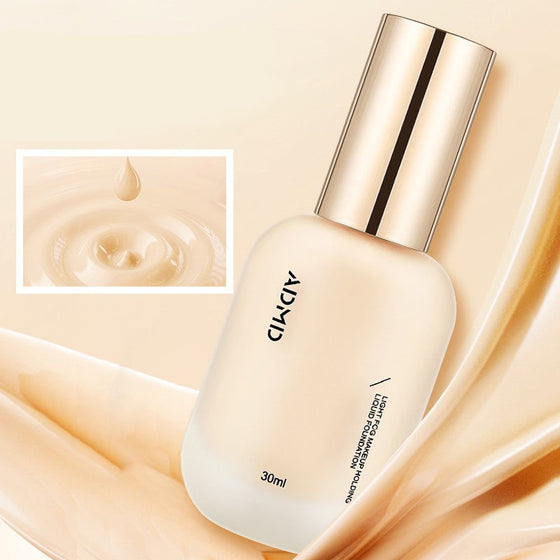 Leicht matte, langanhaltende Foundation