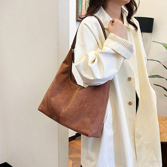 Pendlertasche aus Wildleder mit großem Fassungsvermögen