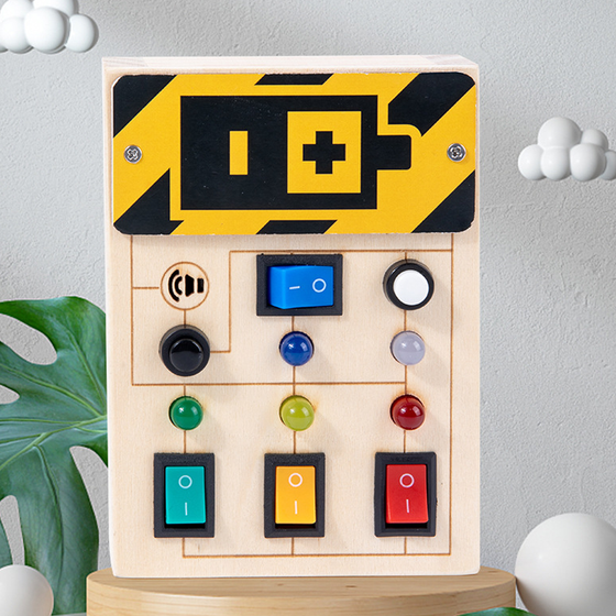 Elektronisches Busy Board für Kinder