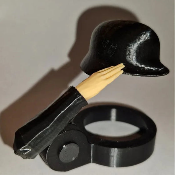 Soldier Salute Bierflaschen-Helm