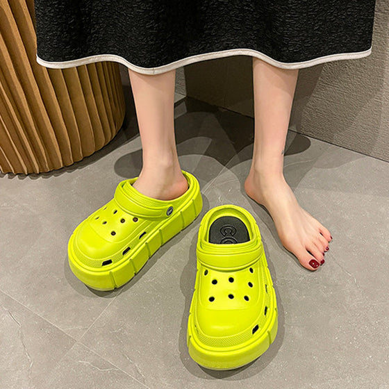 Aushöhlen Plateau Hausschuhe