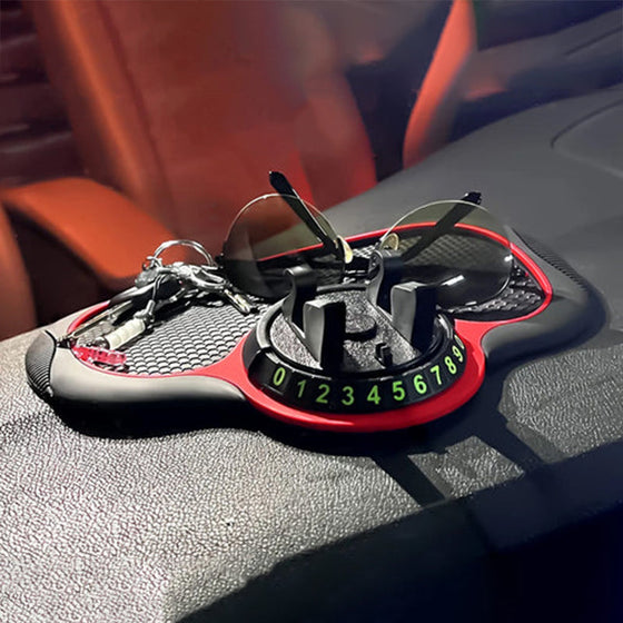 Anti-Rutsch-Matte fürs Auto mit Handyhalter