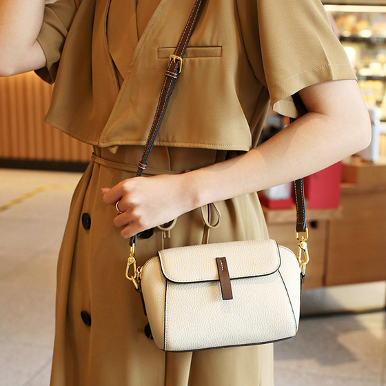 Leichte, luxuriöse, trendige und vielseitige Umhängetasche aus weichem Leder