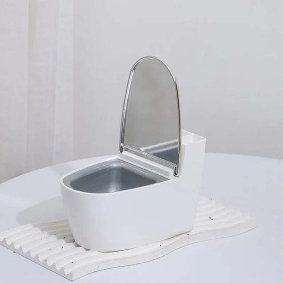 Kreative Aschenbecher-Toilettenform