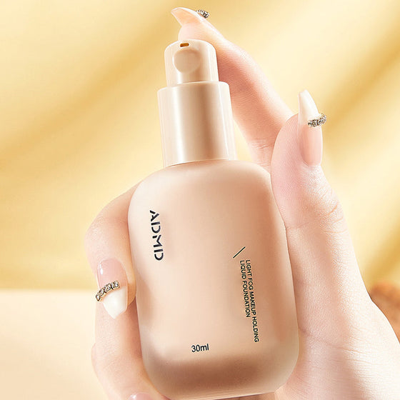 Leicht matte, langanhaltende Foundation