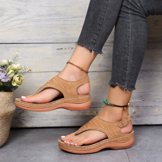 Einfarbige Sommer-Sandalen Mit Schnalle