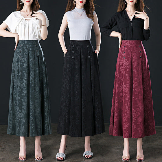 Damenhose mit hohem Bund und weitem Bein und Blumenmuster