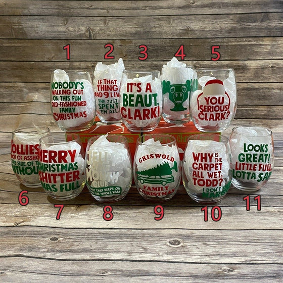 Weingläser ohne Stiel mit Weihnachtsferien-Motiv